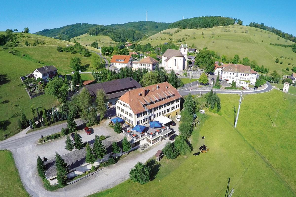 Welschensteinach Gasthaus Zum Wilden Mann מראה חיצוני תמונה